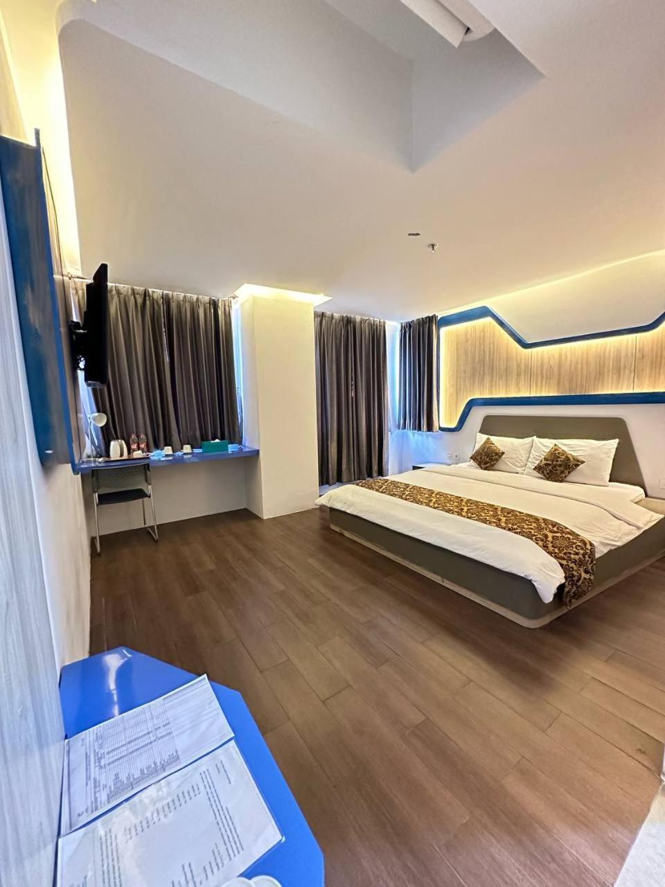 Golden Palace Hotel Batu Merah المظهر الخارجي الصورة