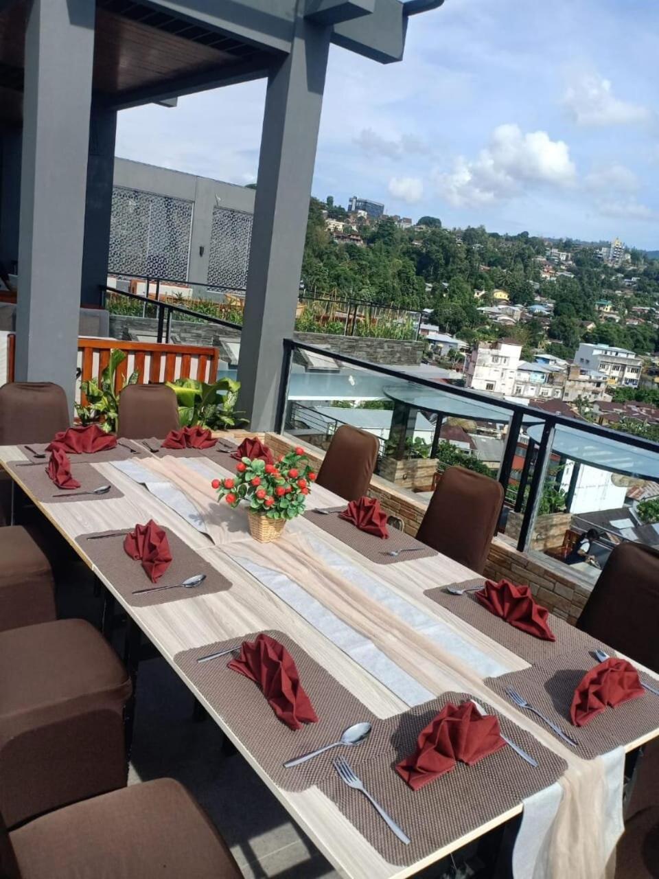 Golden Palace Hotel Batu Merah المظهر الخارجي الصورة
